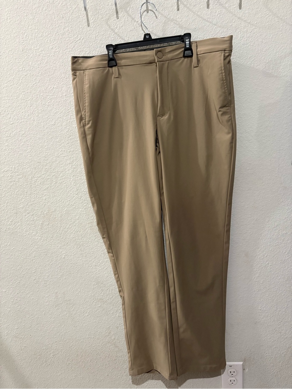 Dockers Men's Chino Pants in Khaki Tan